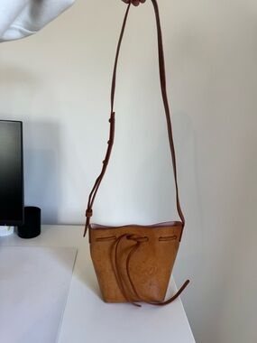 Mansur Gavriel Mini Bucket Bay